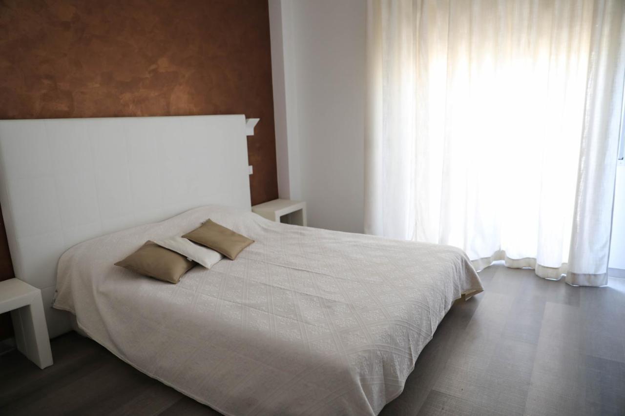 Interno 11 City View With Kitchen - 70 Mq Bari Exterior foto